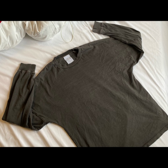KITH women’s long sleeve - Picture 2 of 2